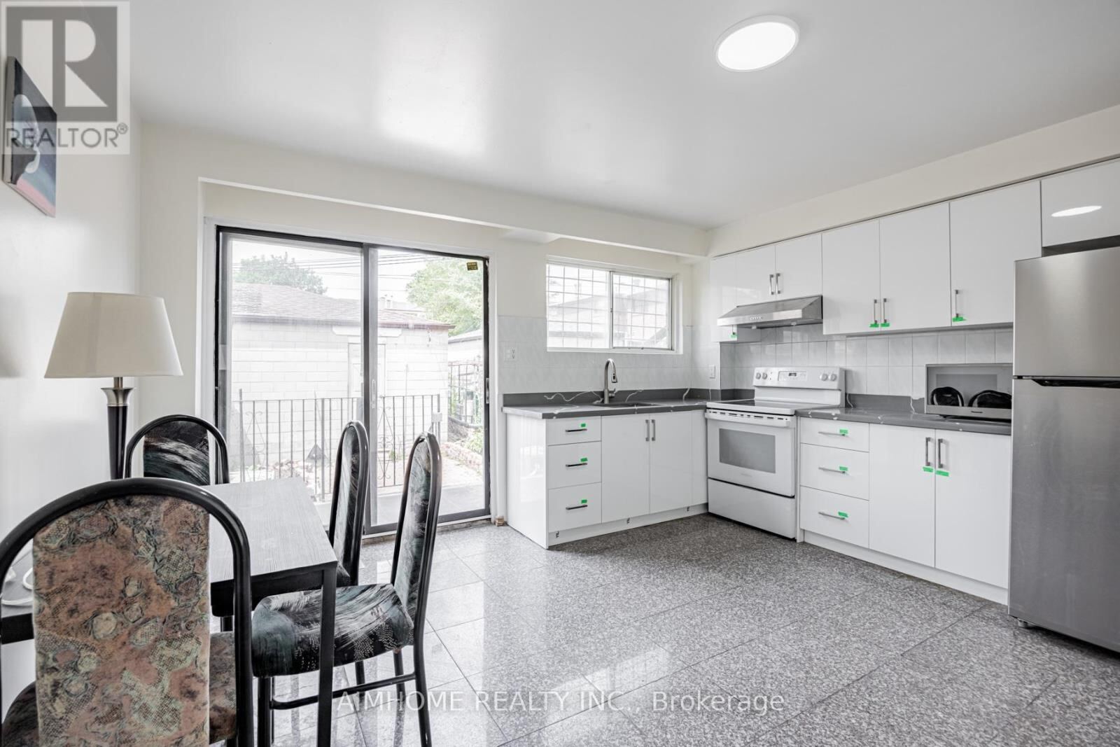 144 Wolseley Street Unit 2B, Toronto (Trinity-Bellwoods)