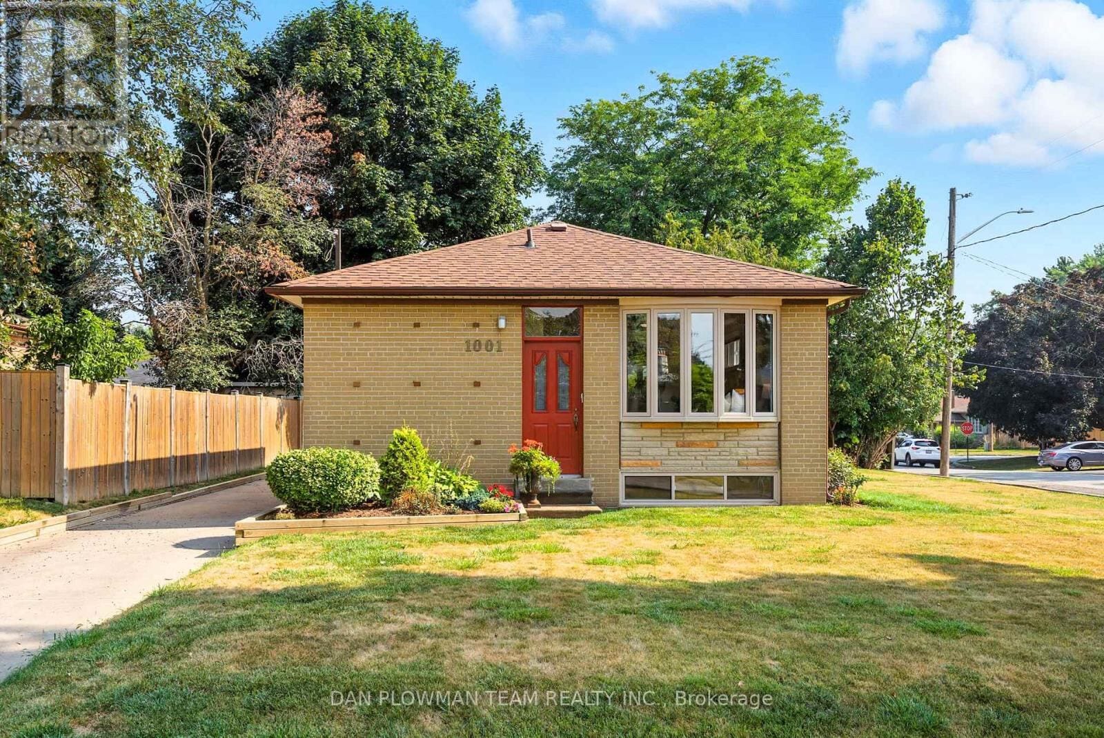 1001 Wardman Crescent, Whitby (Williamsburg)