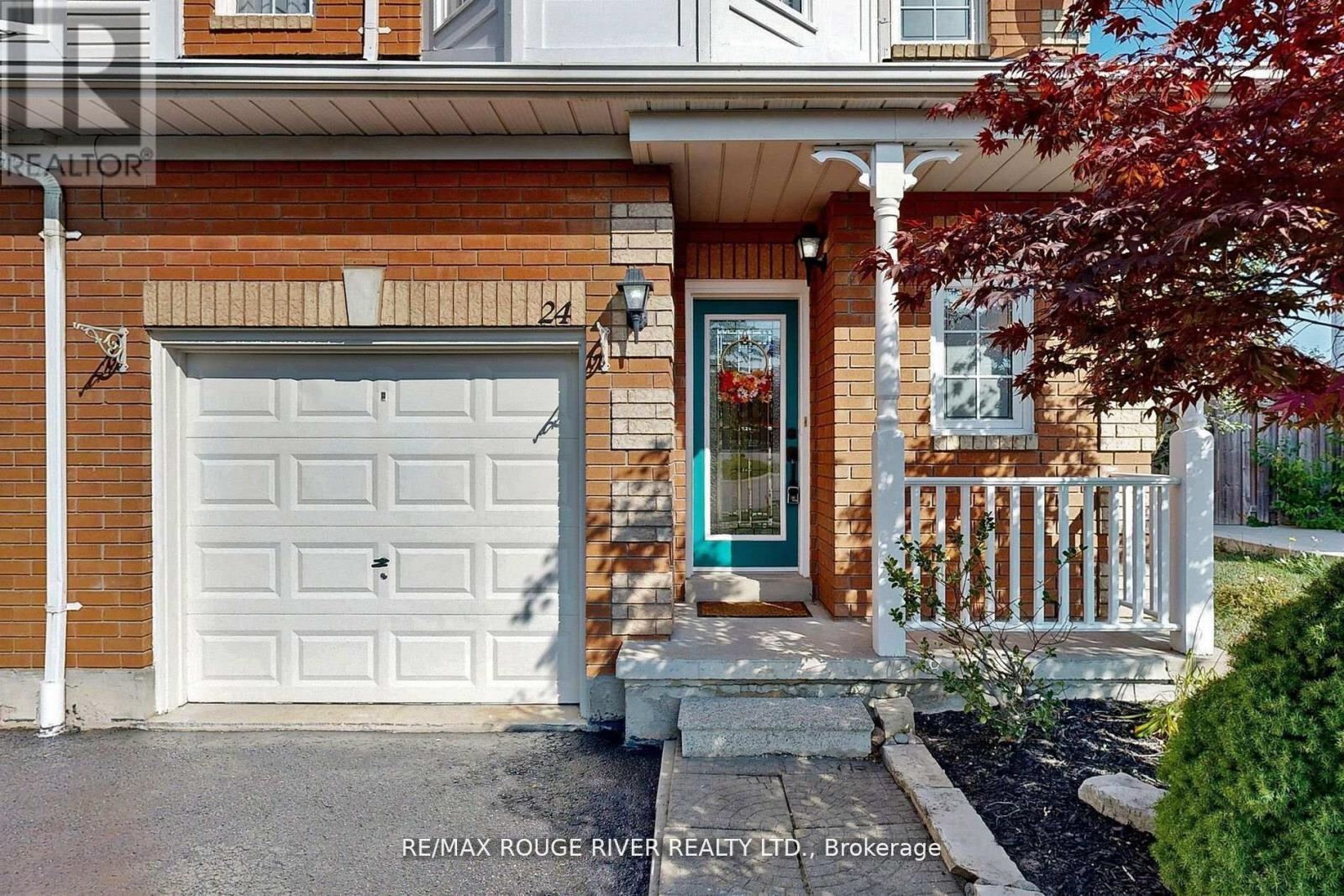 24 Jays Drive, Whitby (Williamsburg)