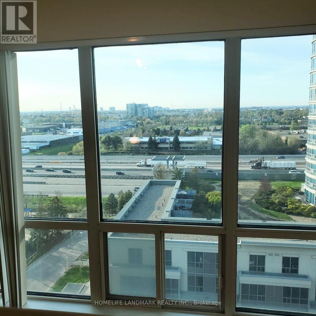 8 Lee Centre Drive Unit 1115, Toronto (Woburn)