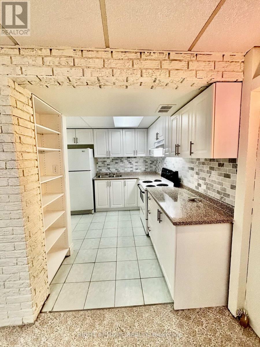 130 Cultra Square, Toronto (West Hill)