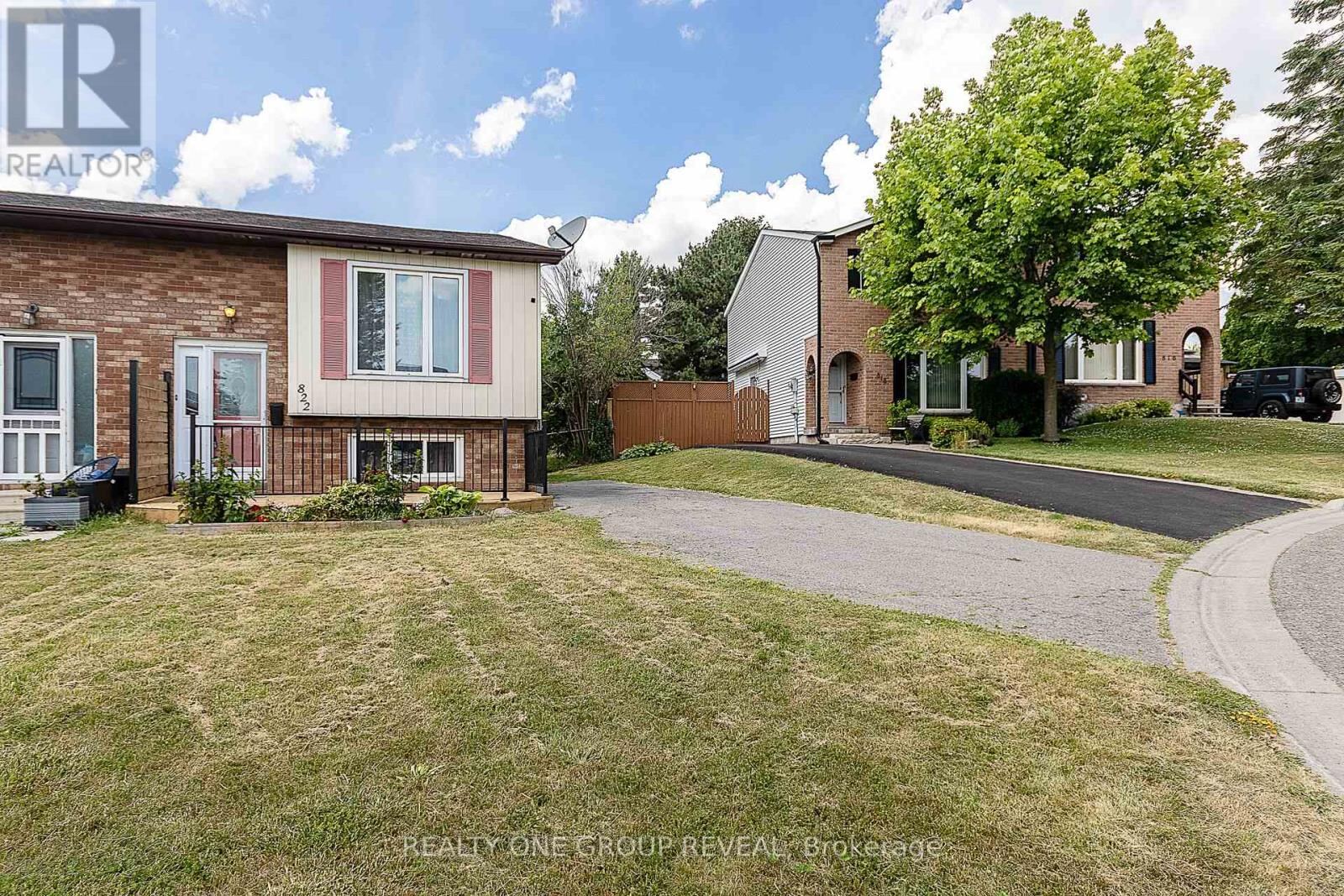 822 Kilkenny Court North, Oshawa (Vanier)
