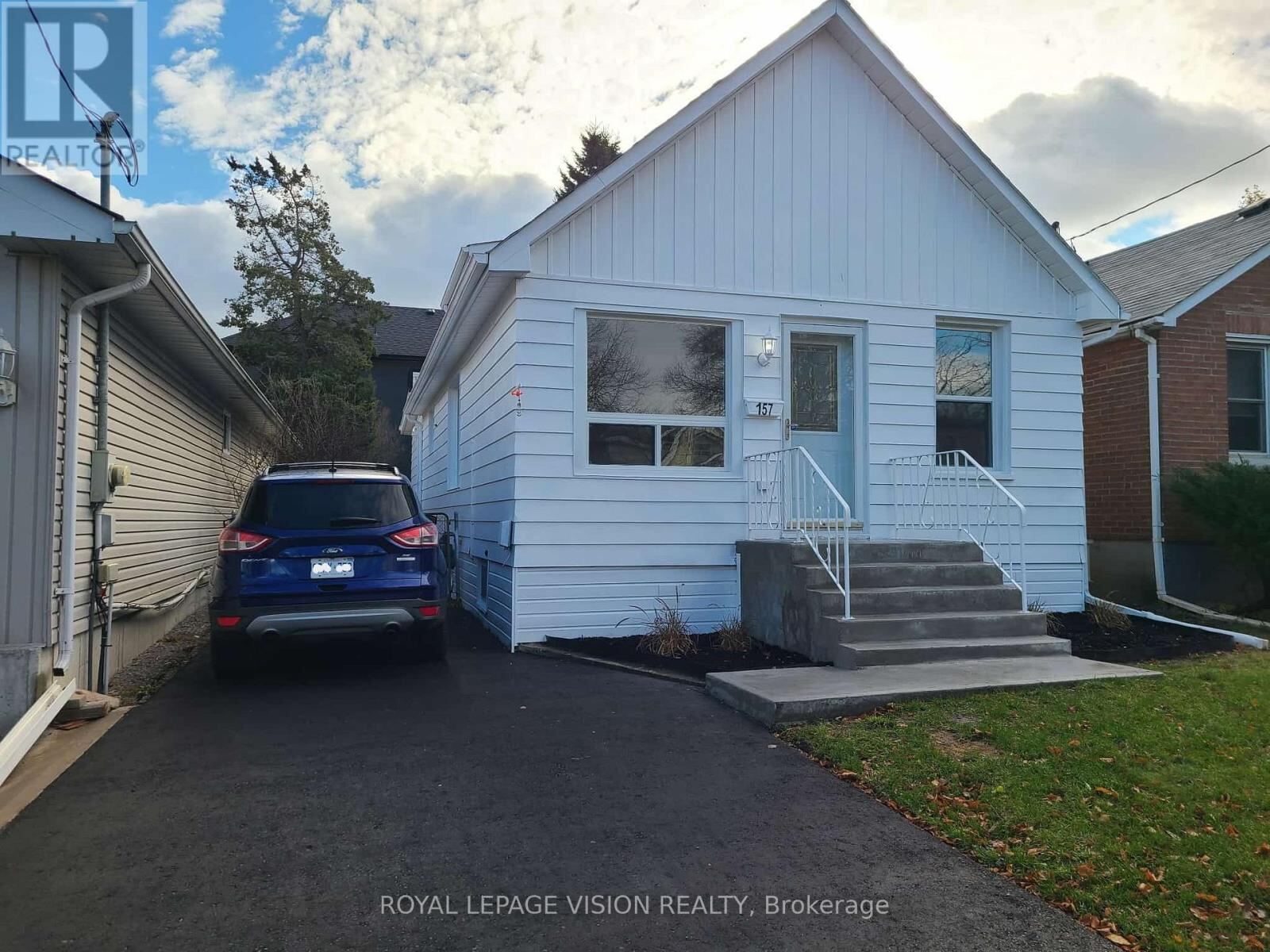 157 College Avenue, Oshawa (Vanier)