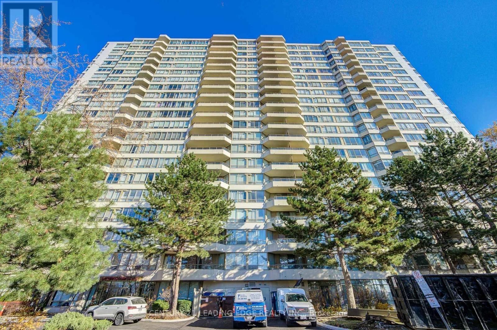 5 Greystone Walk Drive Unit 617, Toronto (Kennedy Park)
