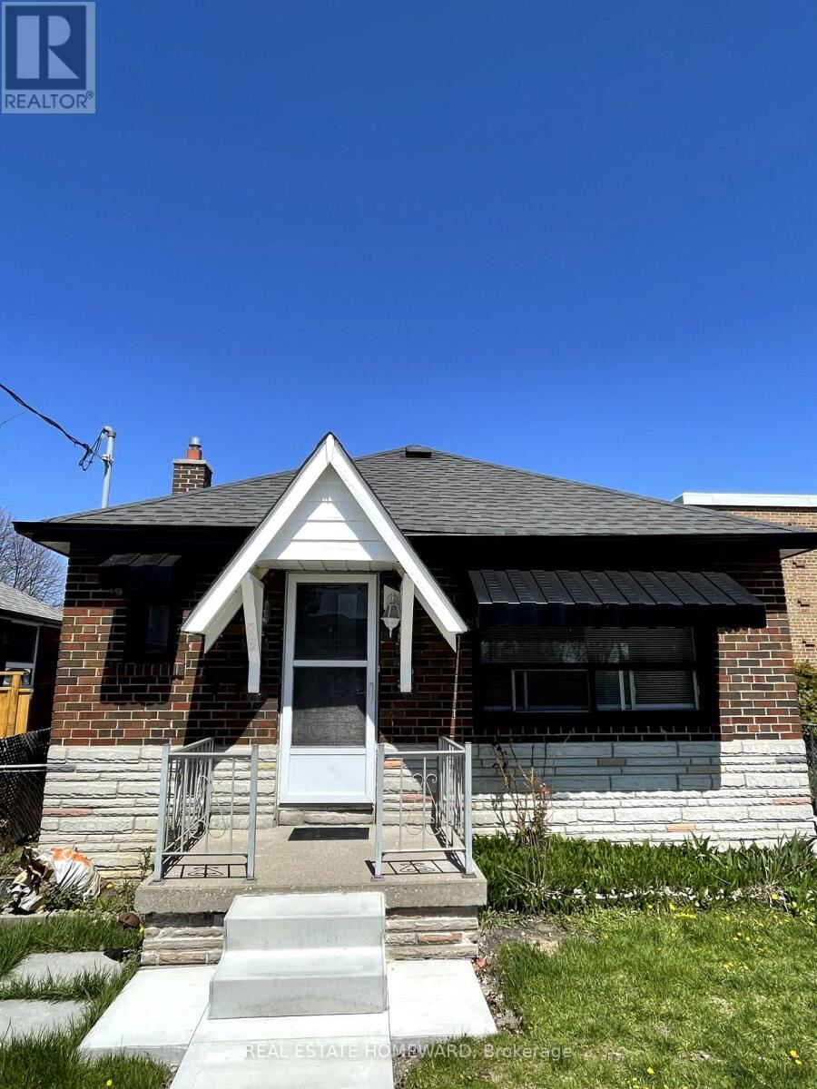 322 Cosburn Avenue, Toronto (East York)