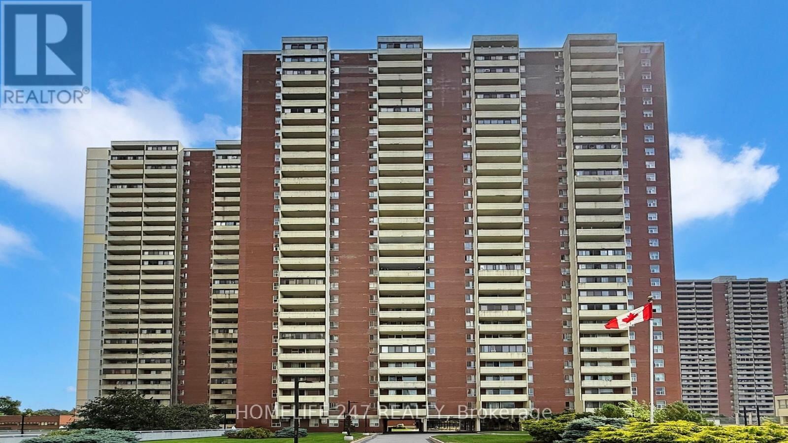 5 Massey Square Unit Ph 04, Toronto (Crescent Town)