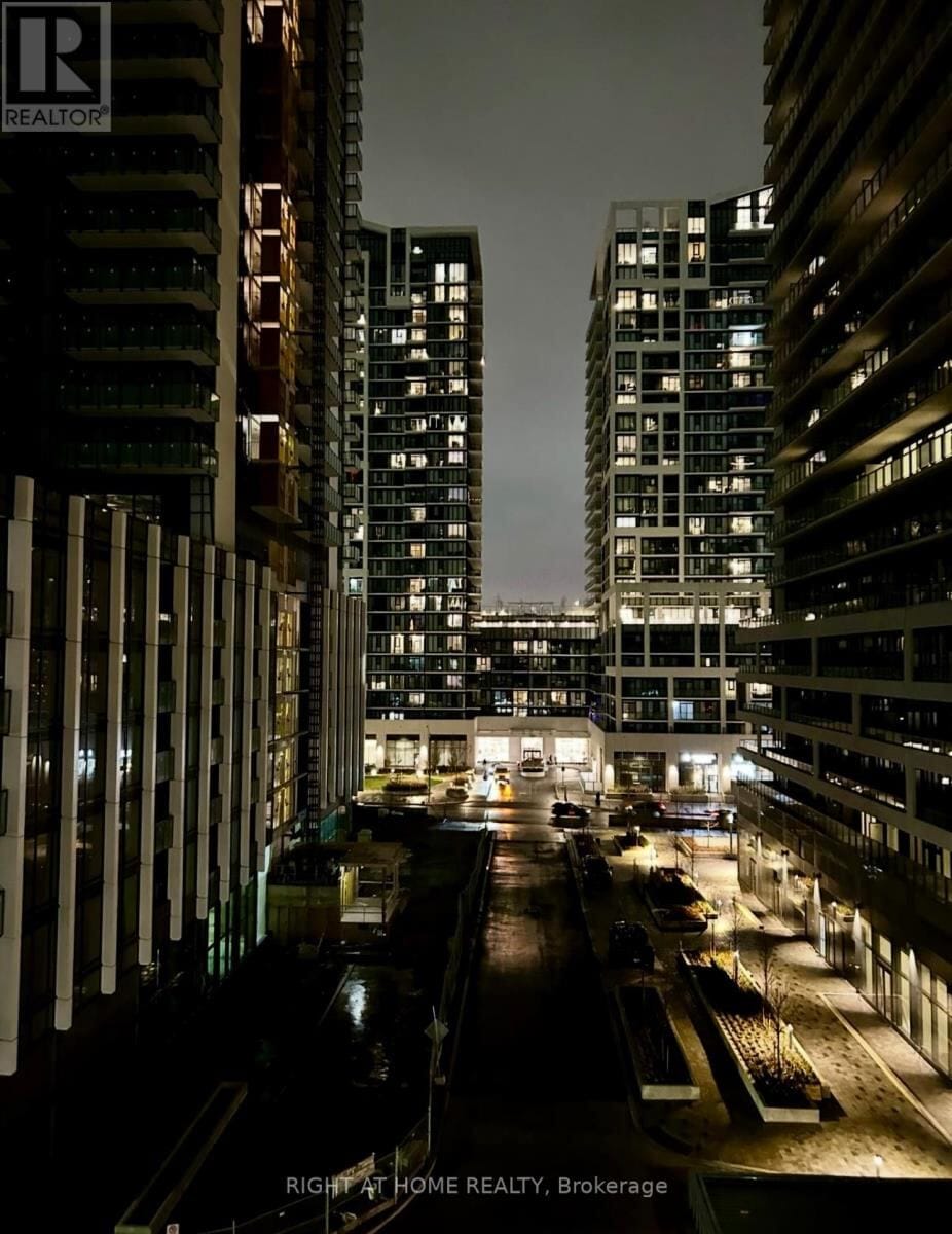 8960 Jane Street North Unit 530, Vaughan (Vellore Village)