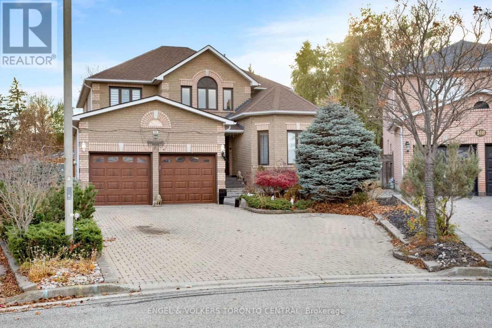 144 Claremont Lane, Vaughan (West Woodbridge)