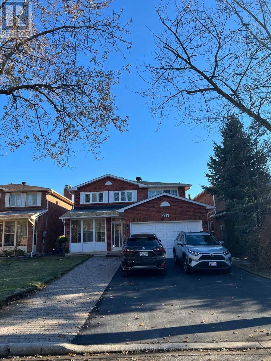 327 Sussex Avenue Unit Upper, Richmond Hill (Harding)