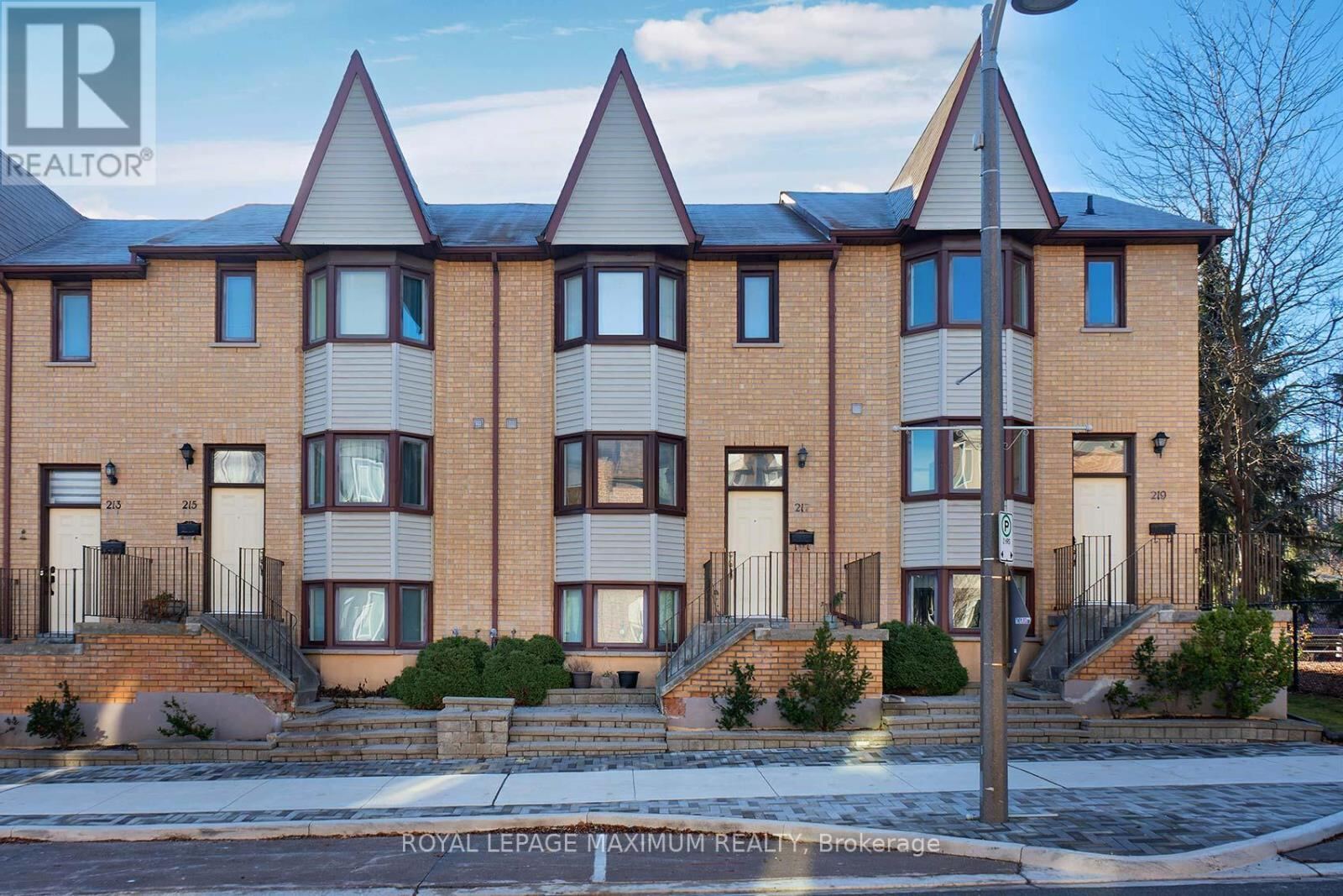 217 Woodbridge Avenue Unit 1, Vaughan (West Woodbridge)