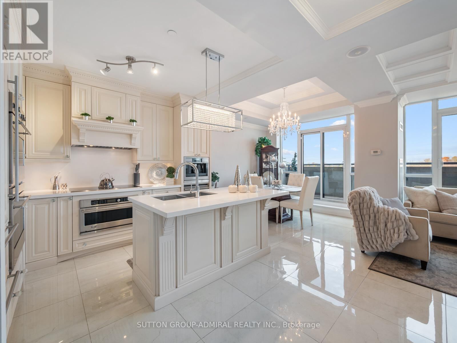4700 Highway 7 Road Unit 705, Vaughan (East Woodbridge)