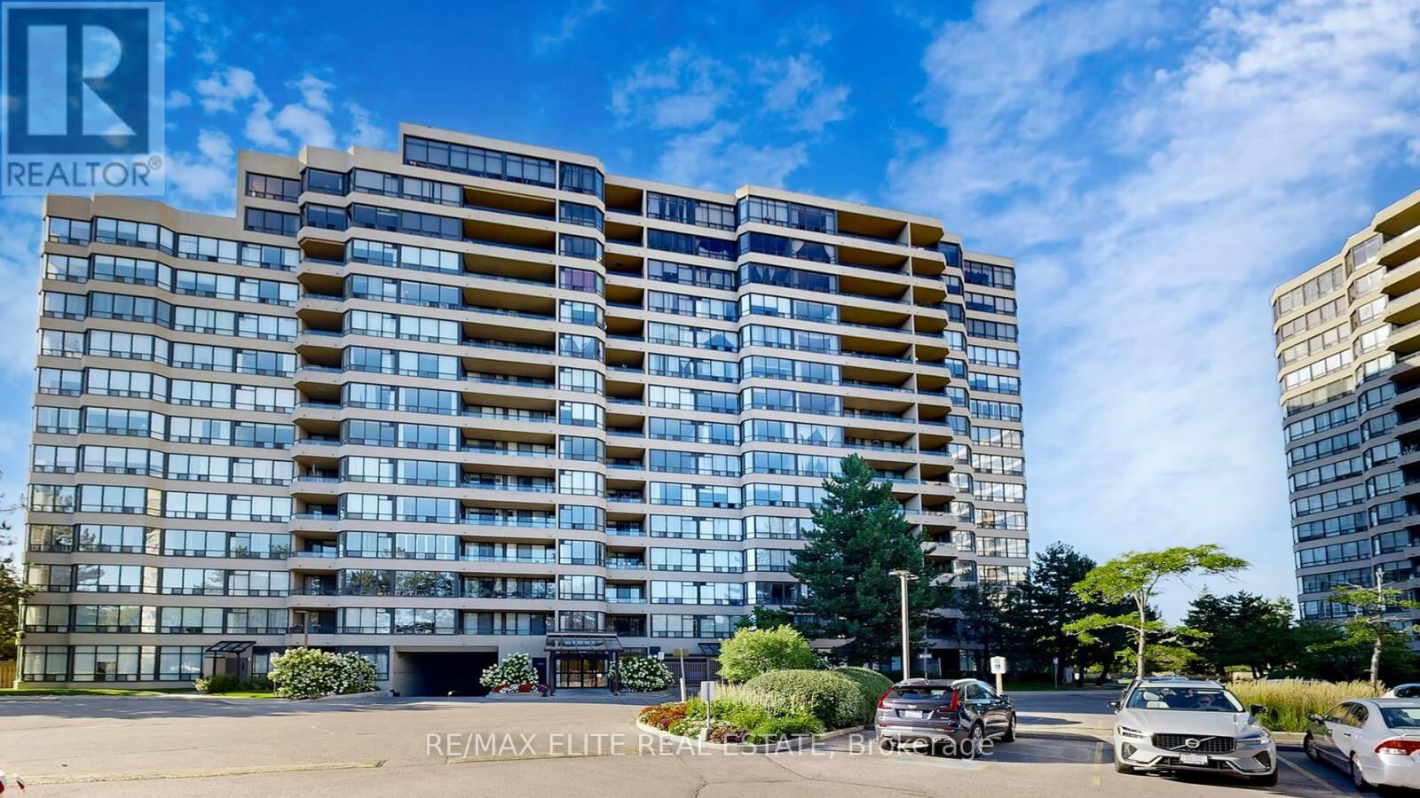 22 Clarissa Drive Unit 1409, Richmond Hill (Harding)