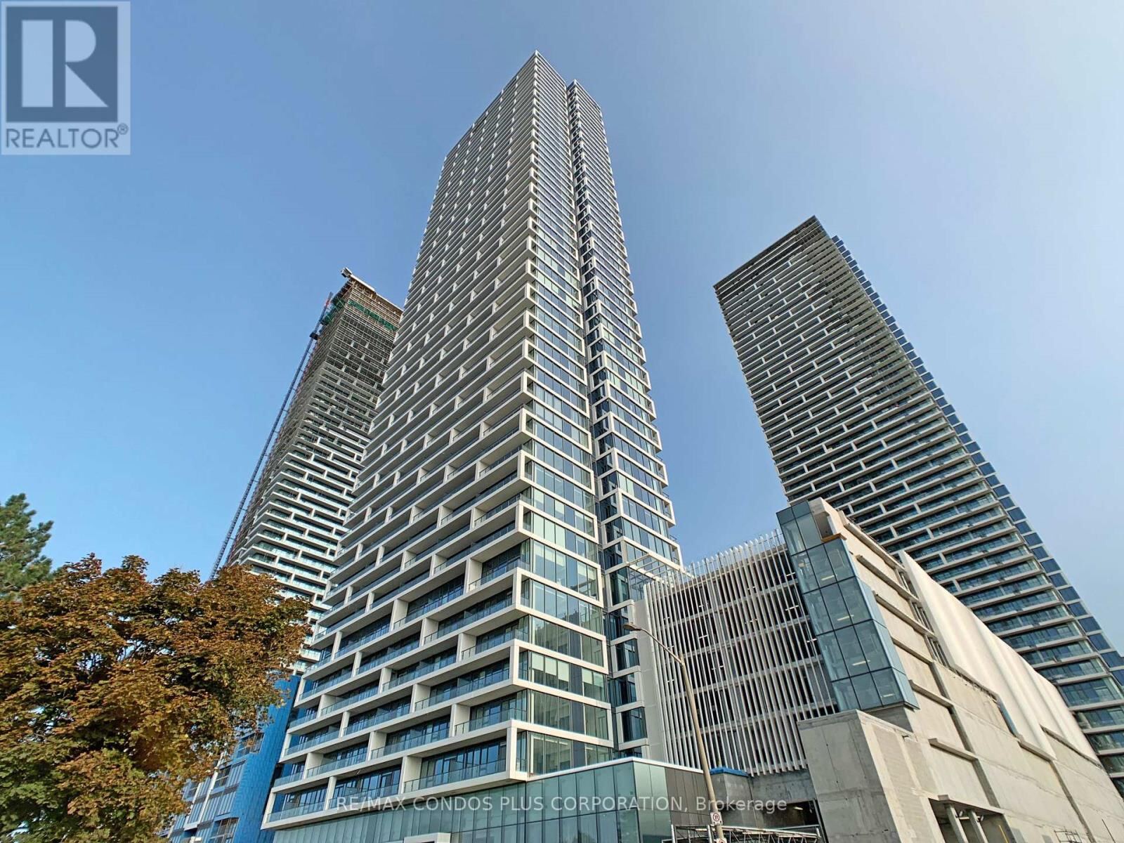 898 Portage Parkway Unit 3702, Vaughan (Vaughan Corporate Centre)