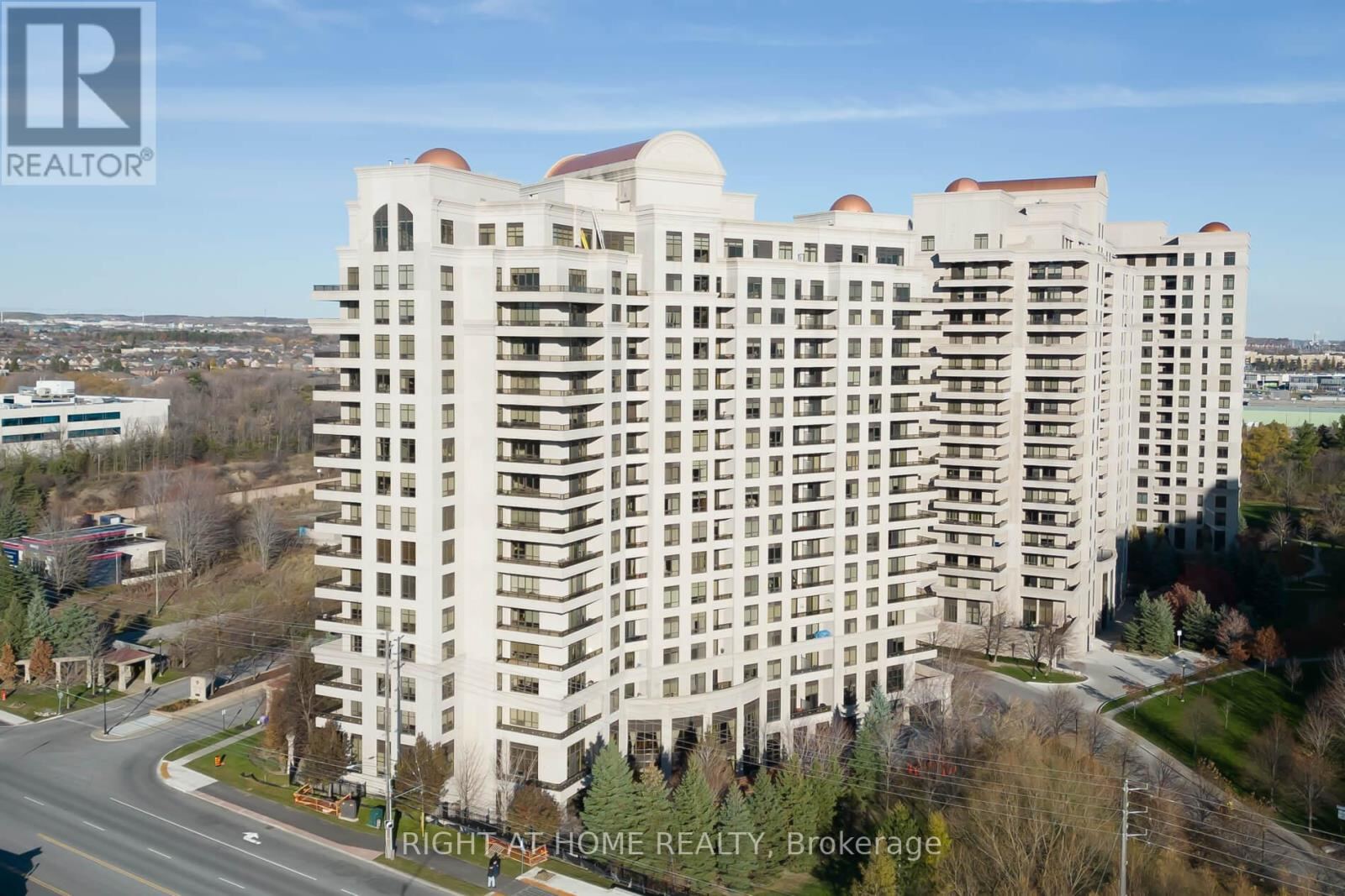 9235 Jane Street Unit 1012, Vaughan (Maple)