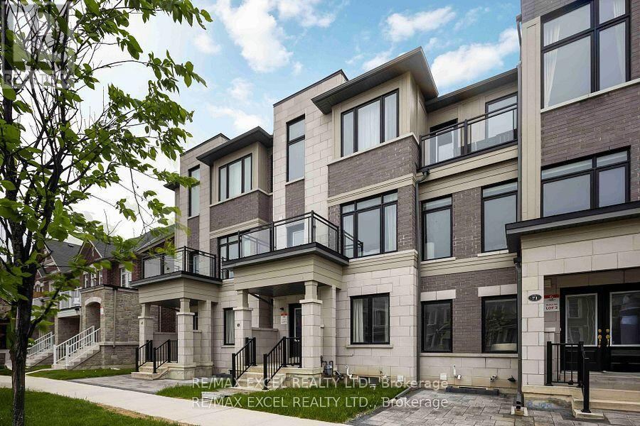 69 William F Bell Parkway, Richmond Hill