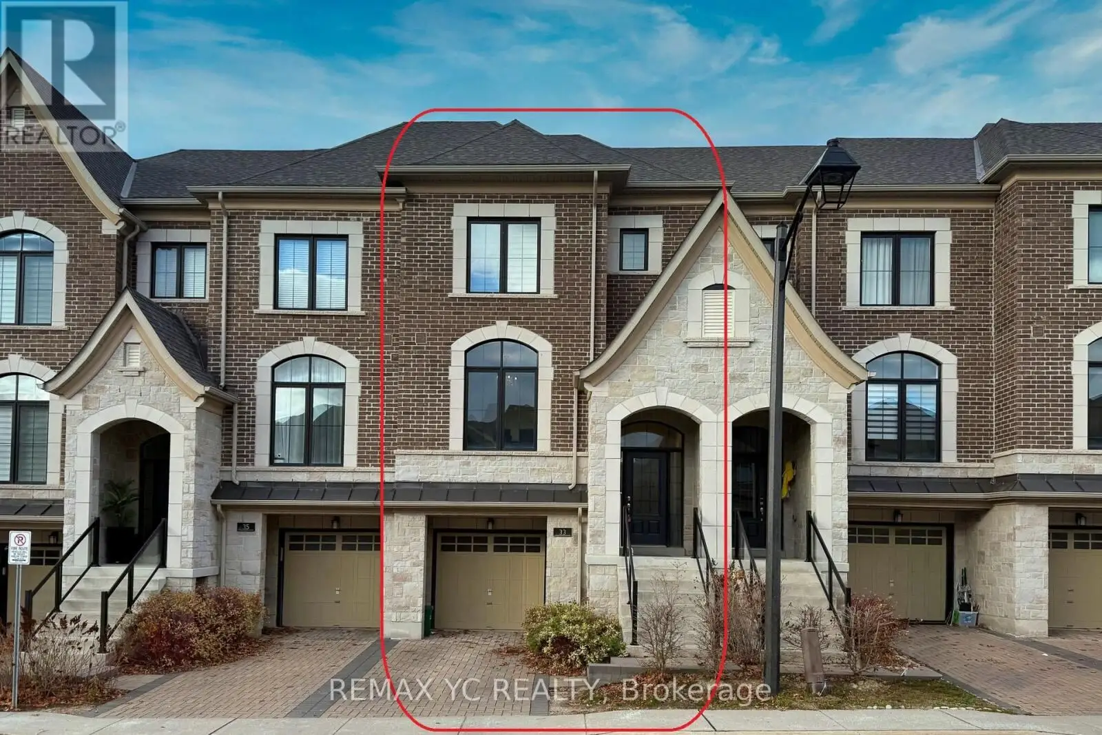 33 Duncombe Lane, Richmond Hill (South Richvale)