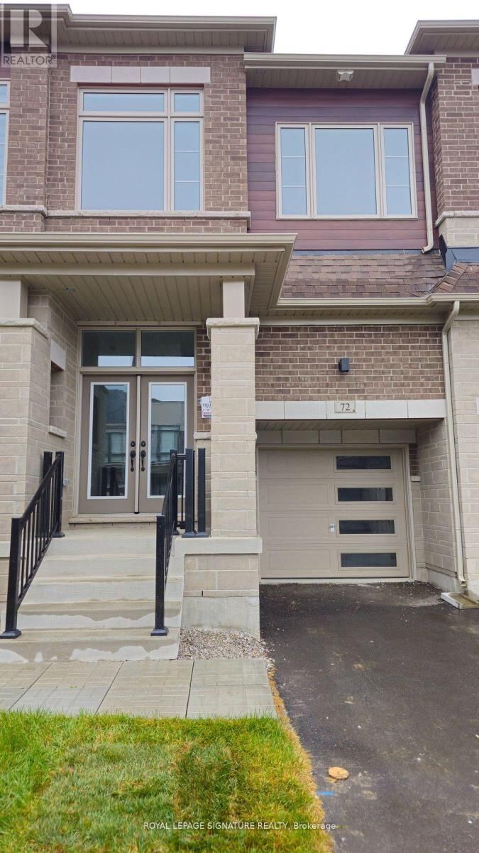72 Singhampton Road Unit Upper, Vaughan (Kleinburg)
