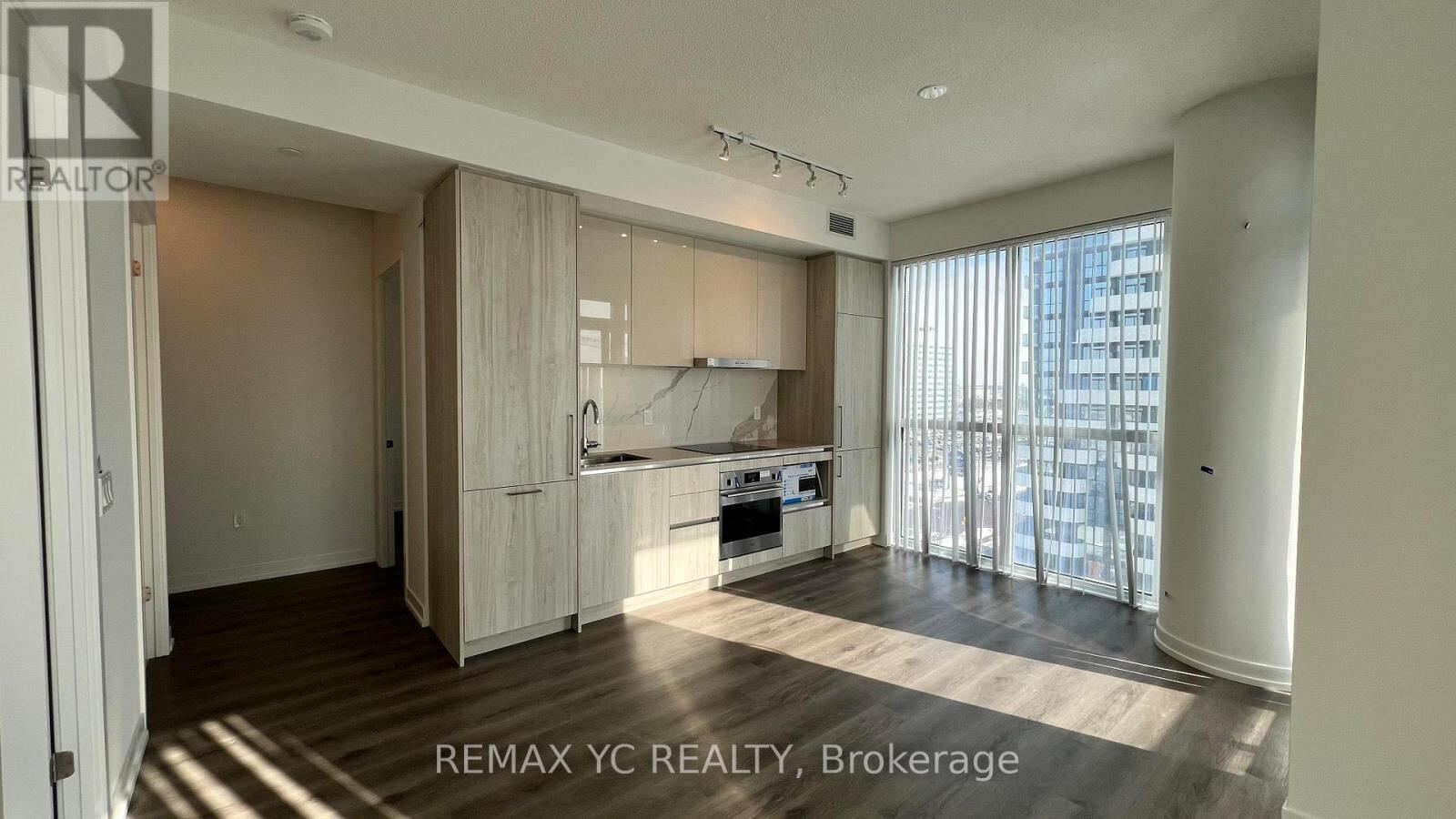 225 Commerce Street Unit 1102, Vaughan (Vaughan Corporate Centre)