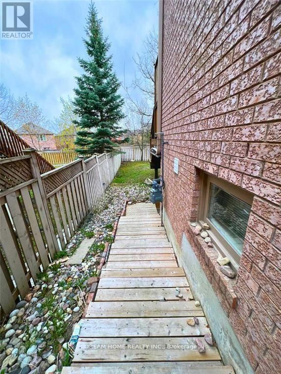 3 salt creek Avenue Unit bsmt, Richmond Hill (Westbrook)