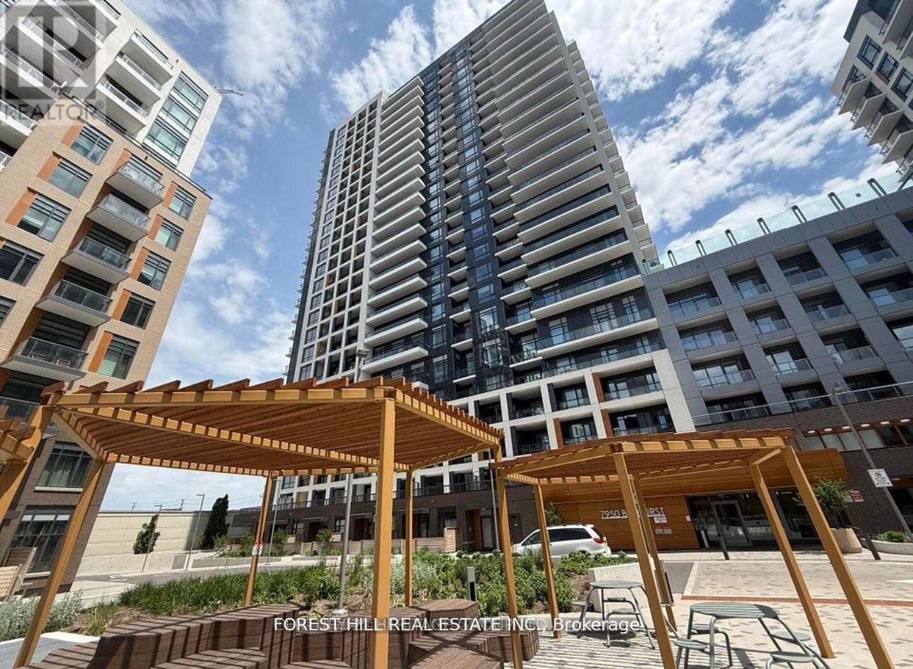 7950 Bathurst Street Unit 430, Vaughan (Beverley Glen)