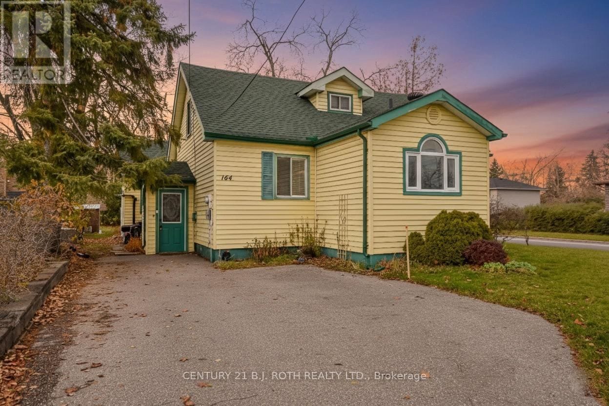 164 Cook Street, Barrie (Codrington)