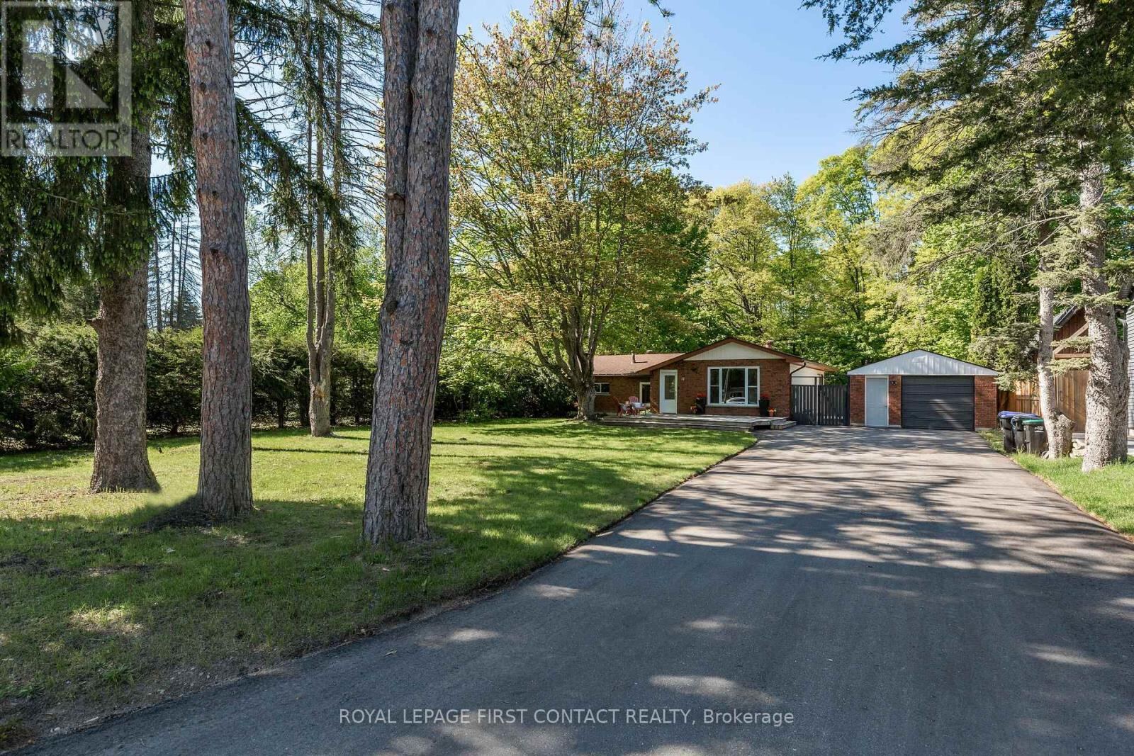 11 Broad Street, Penetanguishene