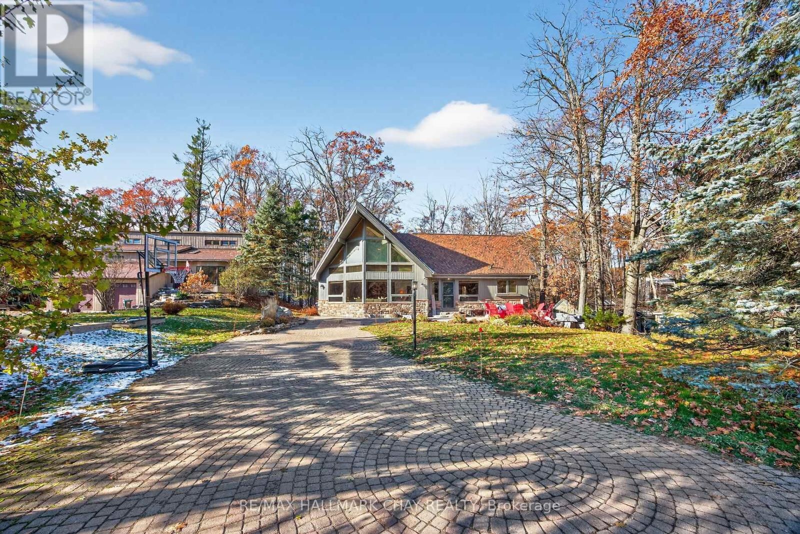 37 Pine Ridge Trail, Oro-Medonte (Horseshoe Valley)