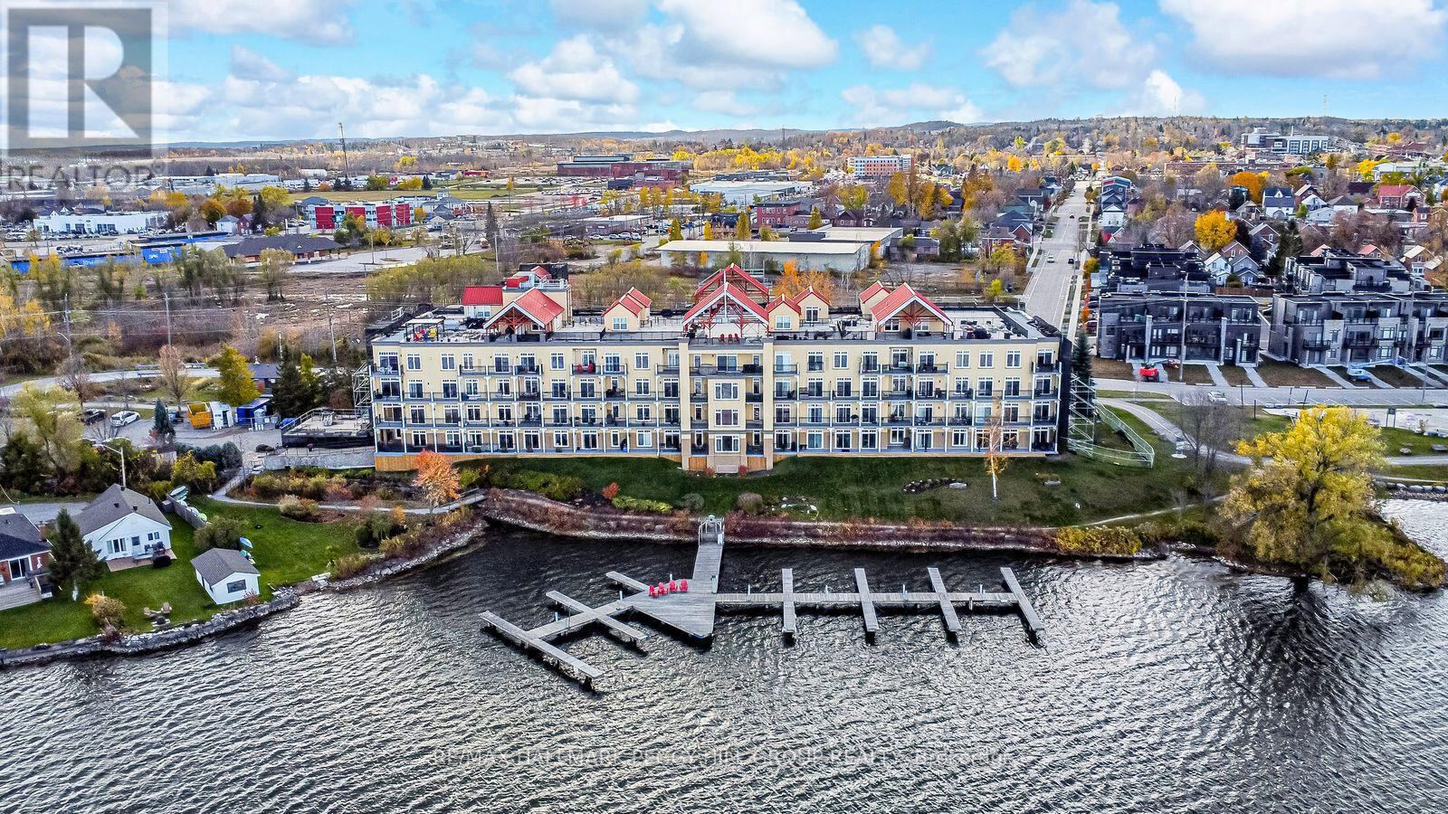 140 Cedar Island Road Unit 401, Orillia