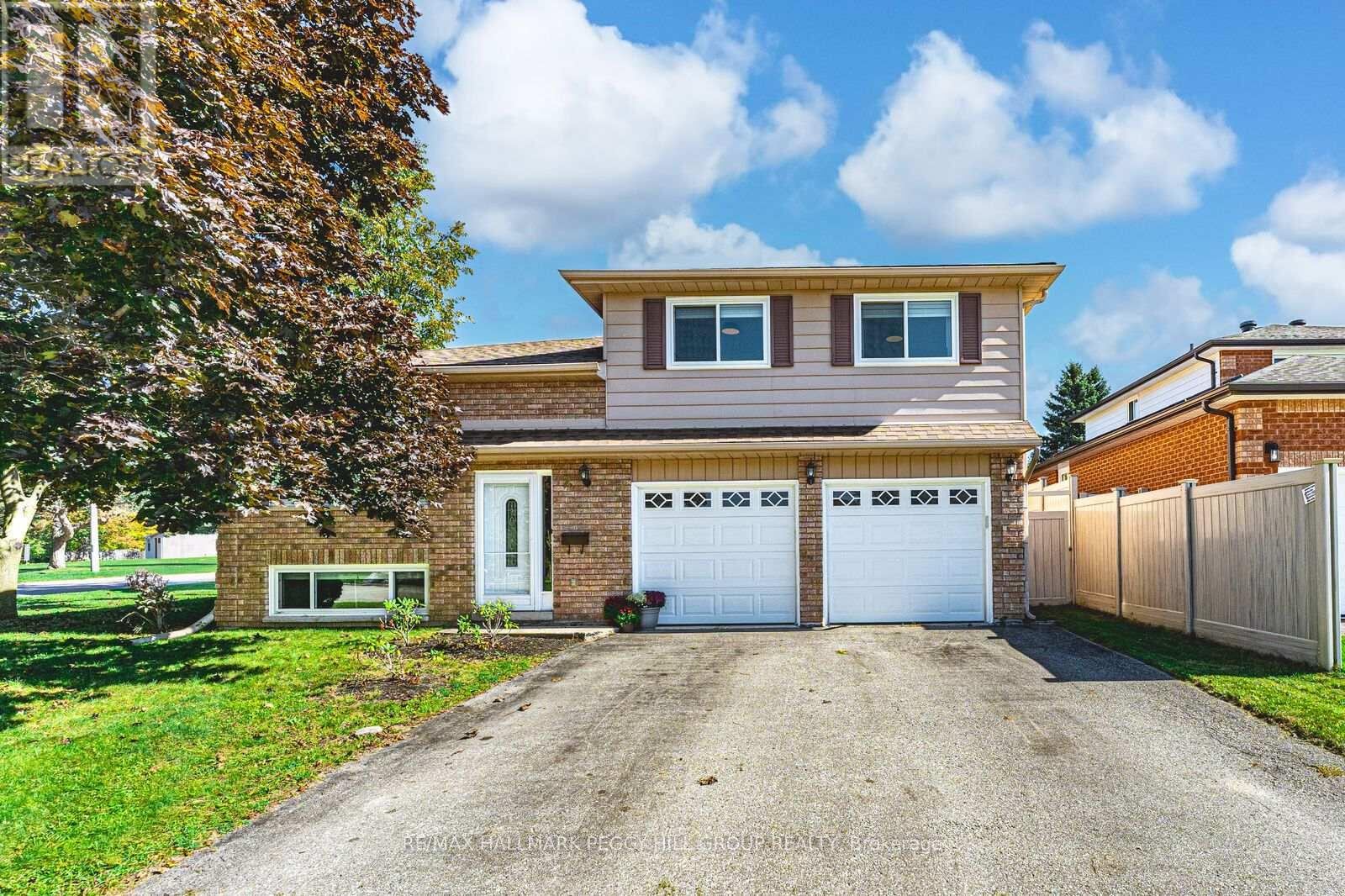 2 Carmichael Court, Orillia