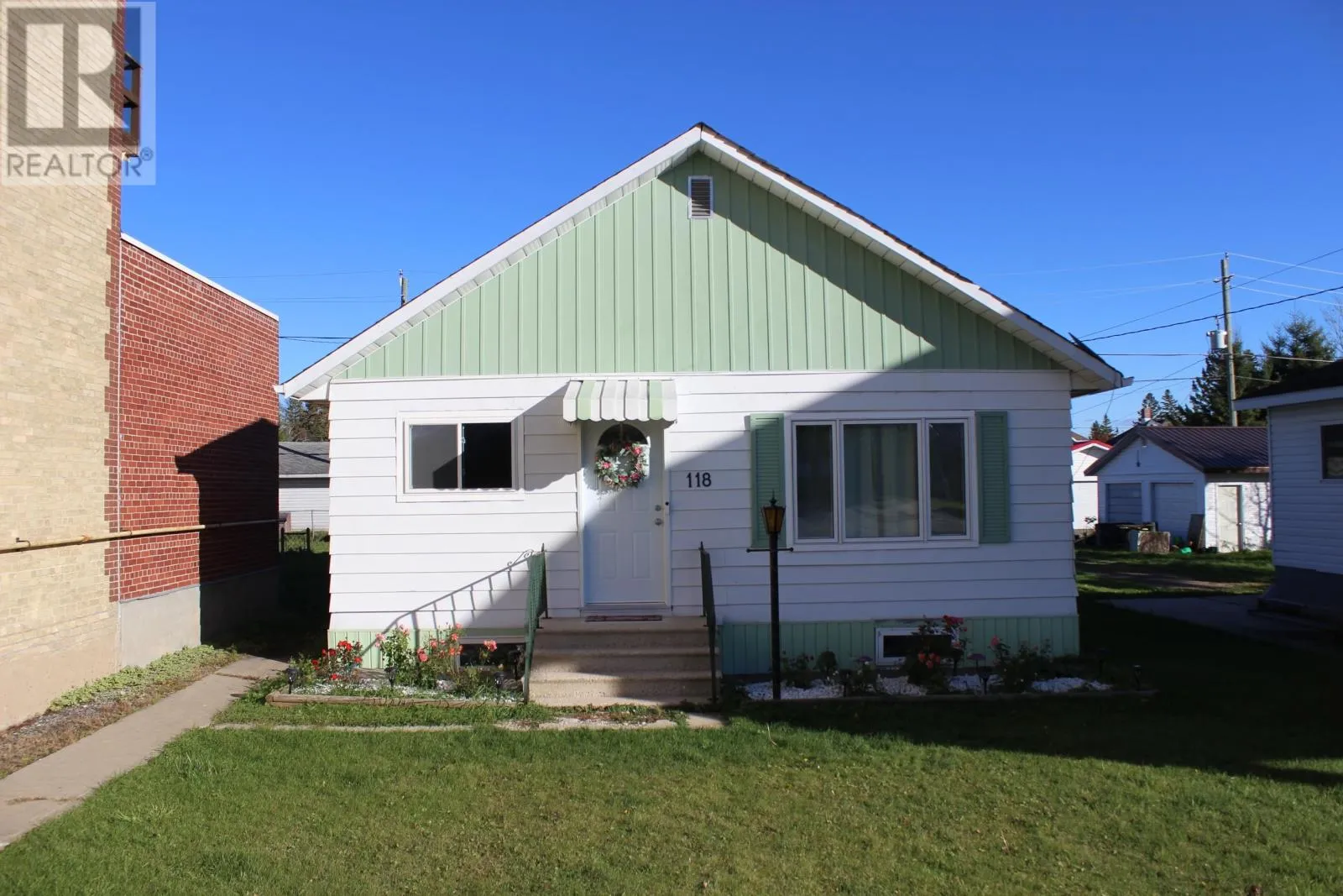 2 Bedroom Single Family in RAINY RIVER