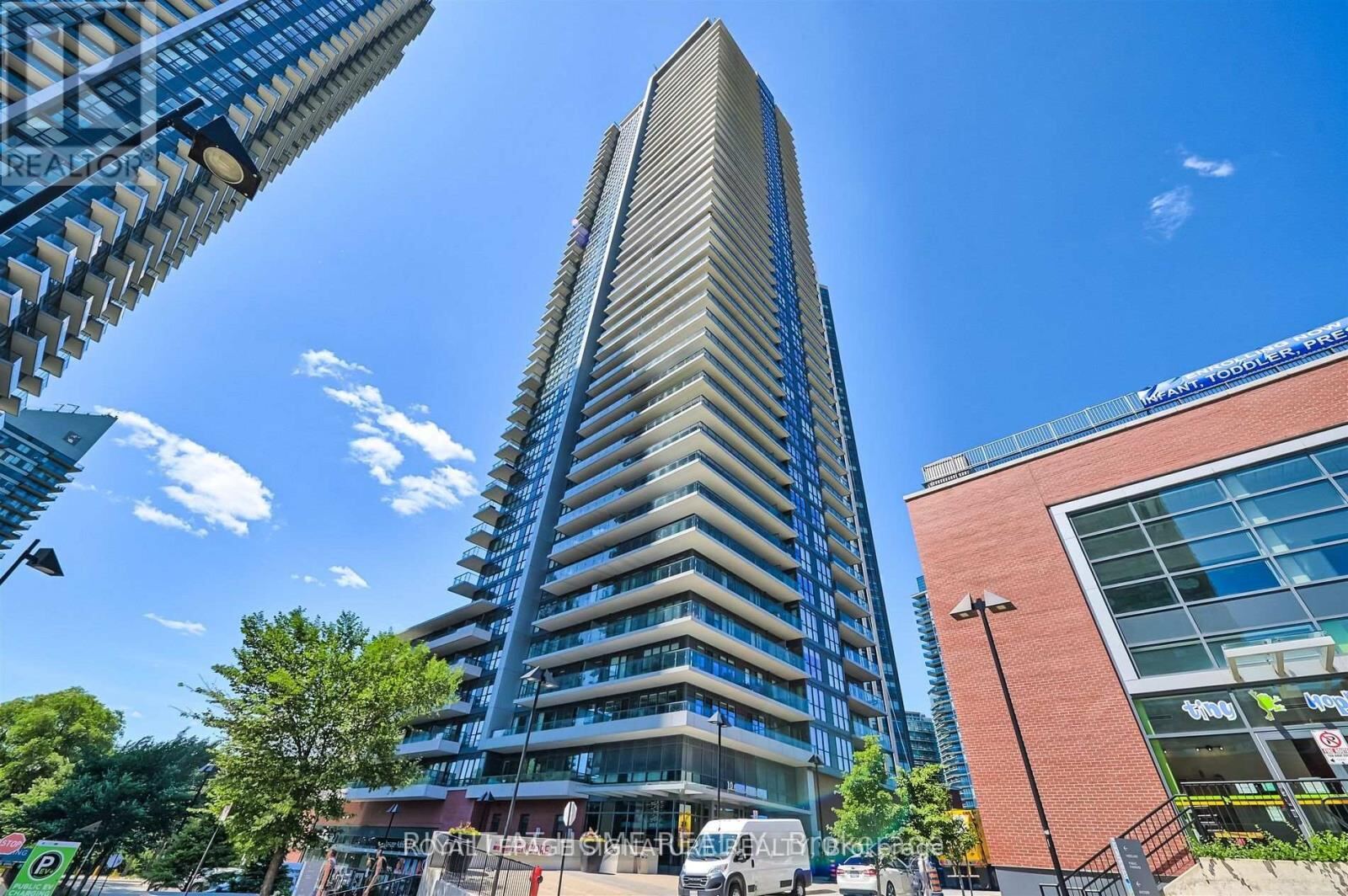 10 Park Lawn Road Unit 902, Toronto (Mimico)