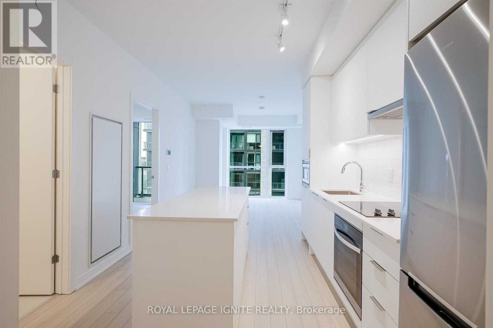 3071 Trafalgar Road Unit 801, Oakville (JM Joshua Meadows)