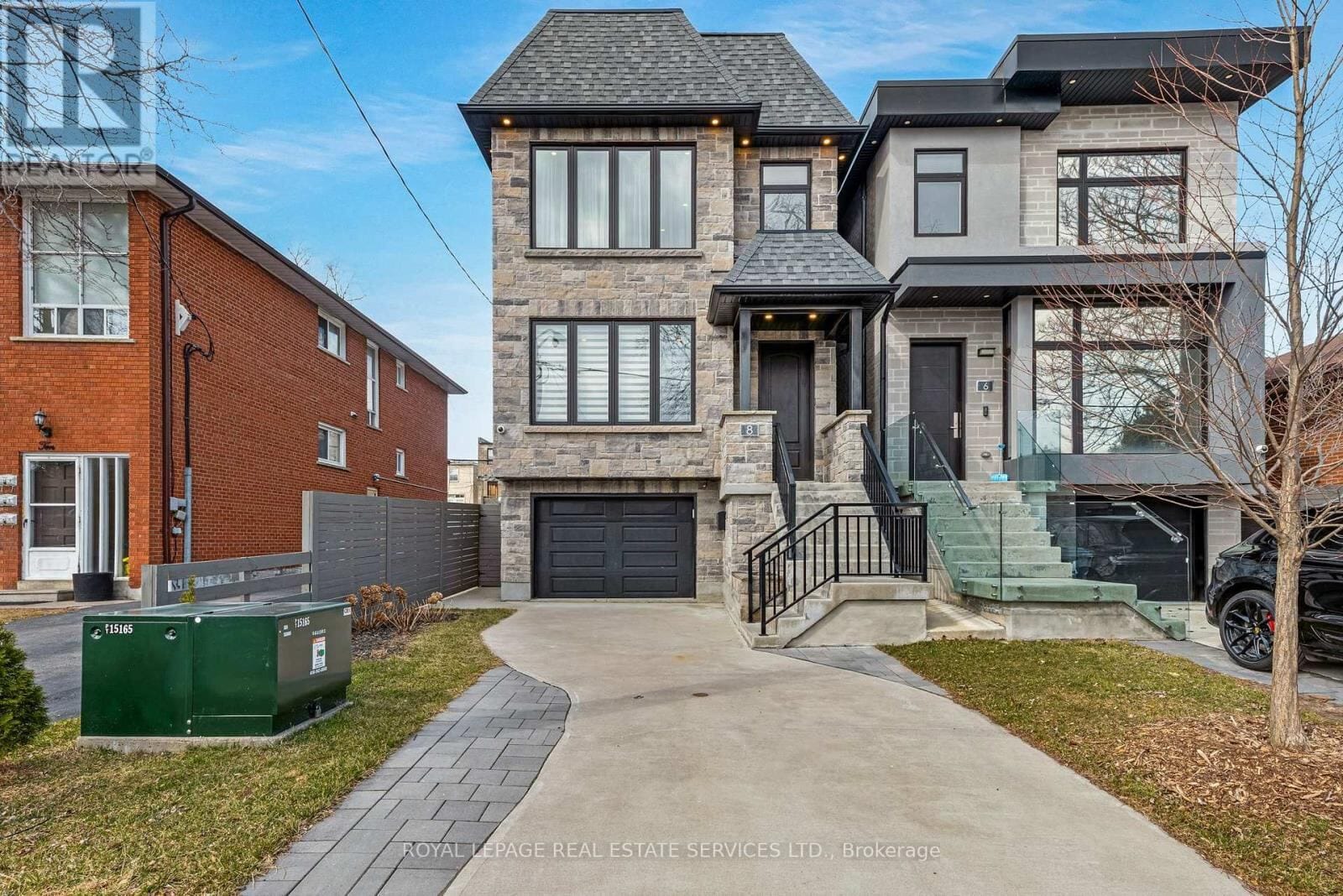 8 Branch Avenue, Toronto (Long Branch)