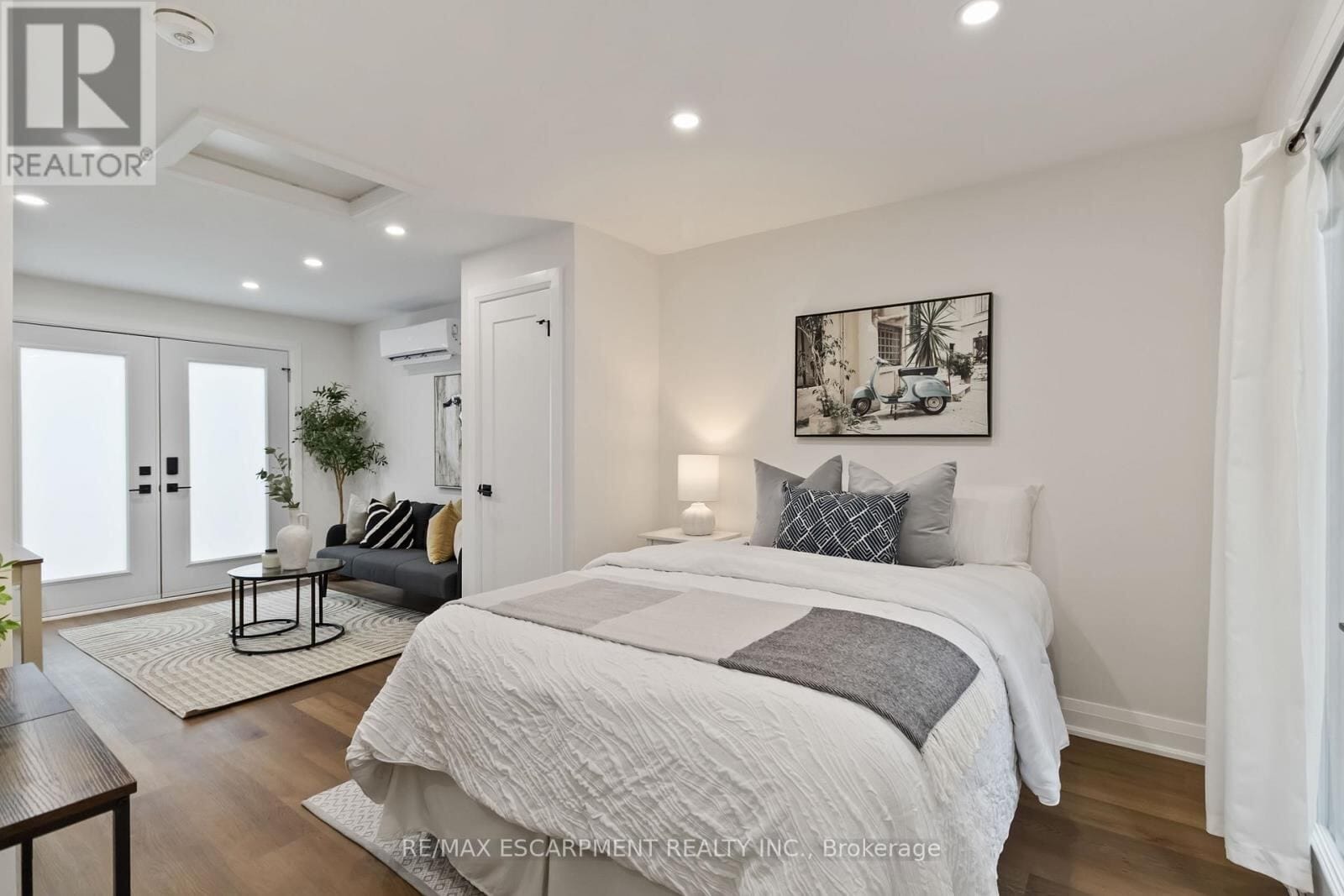 1332 Majestic Drive Unit 2, Burlington (Palmer)