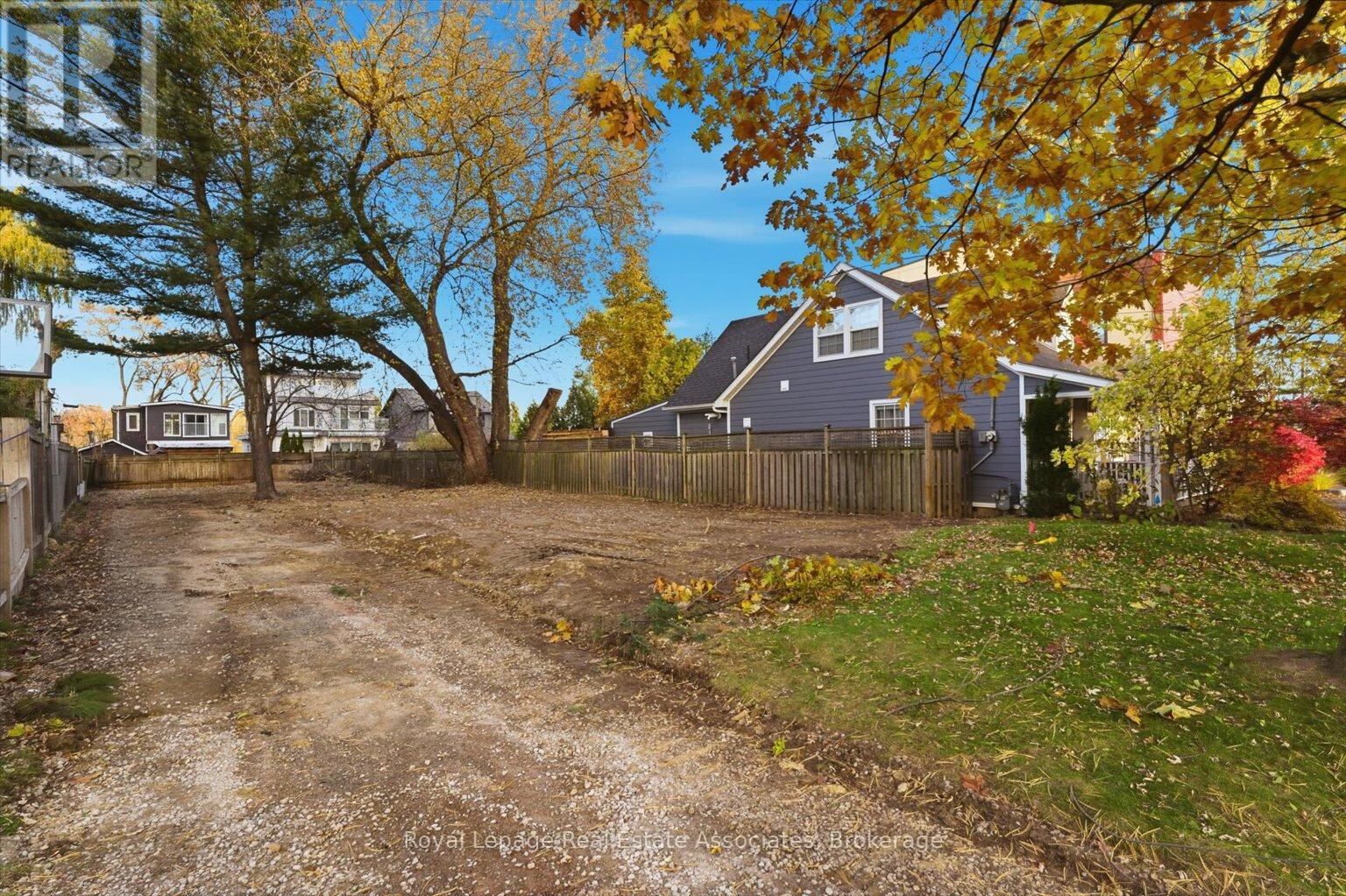 859 Aviation Road, Mississauga (Lakeview)