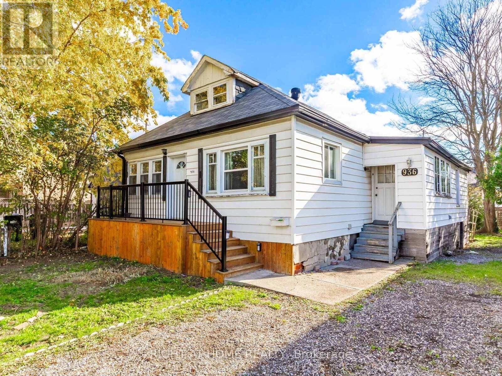 936 First Street, Mississauga (Lakeview)