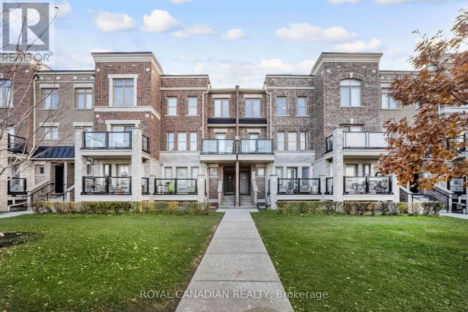 2355 Sheppard Avenue West Unit 228, Toronto (Humberlea-Pelmo Park)