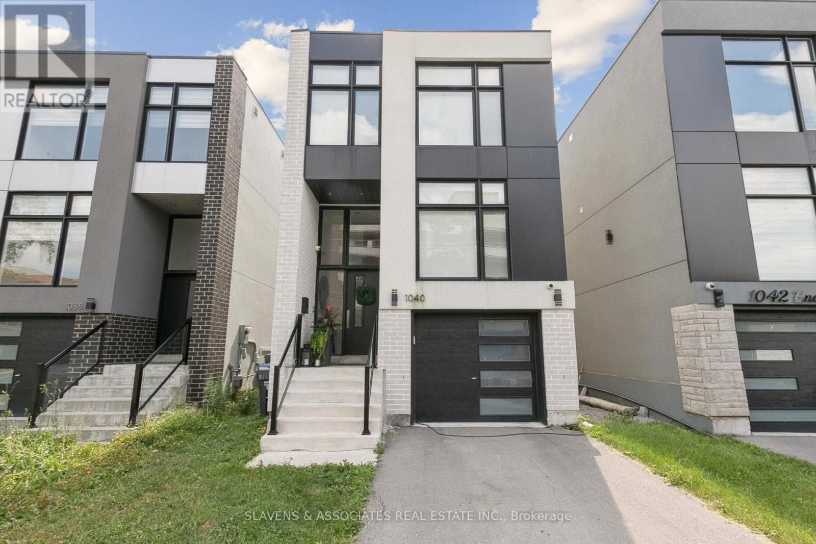 1040 Enola Avenue, Mississauga (Lakeview)
