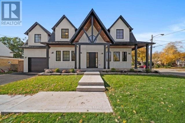 118 Warwood Road, Toronto (Islington-City Centre West)