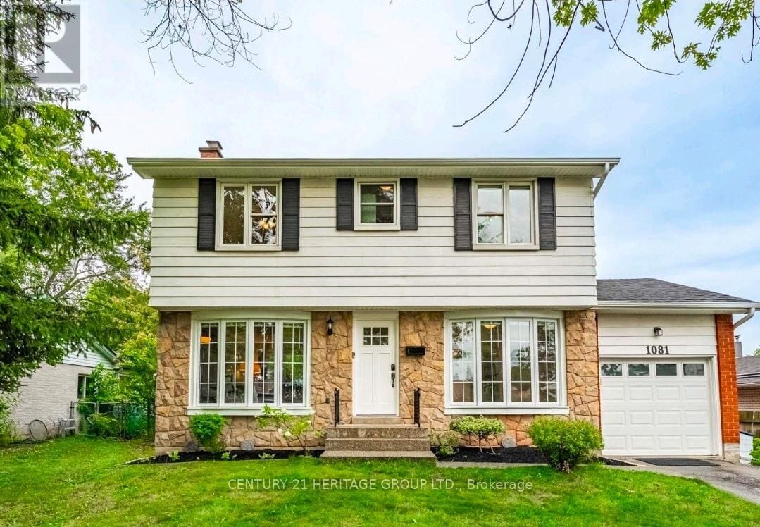 1081 Pearson Drive, Oakville (CP College Park)
