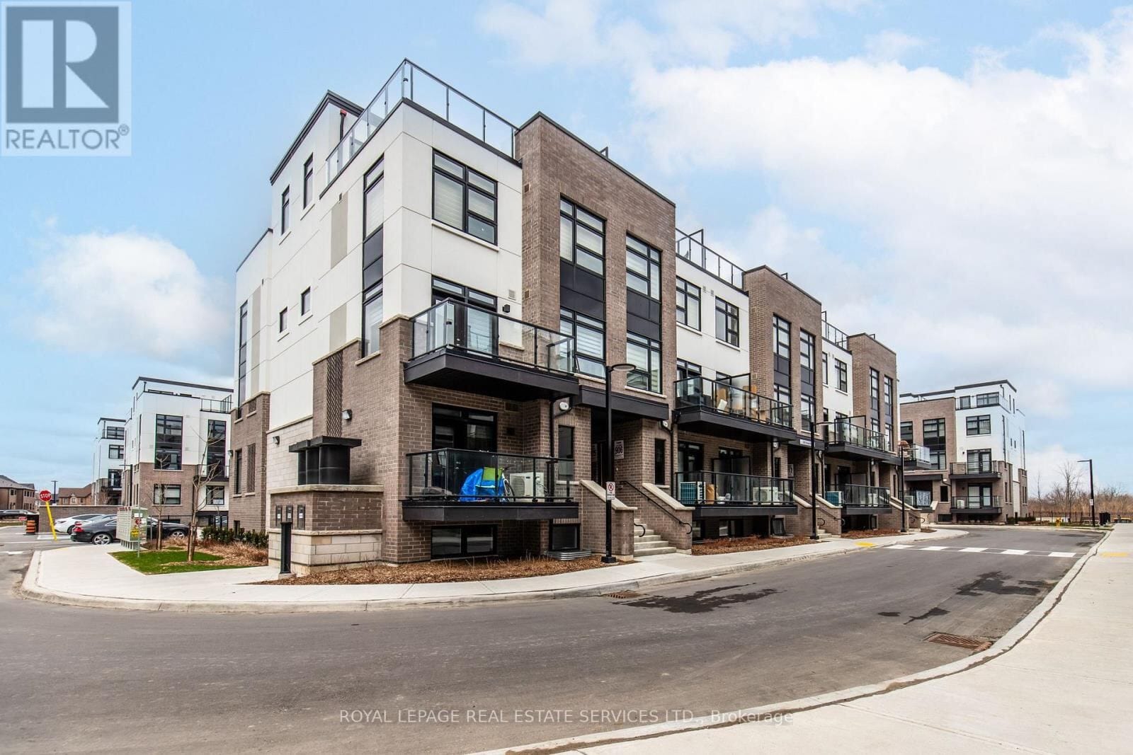 1597 Rose Way Unit 112, Milton (CB Cobban)