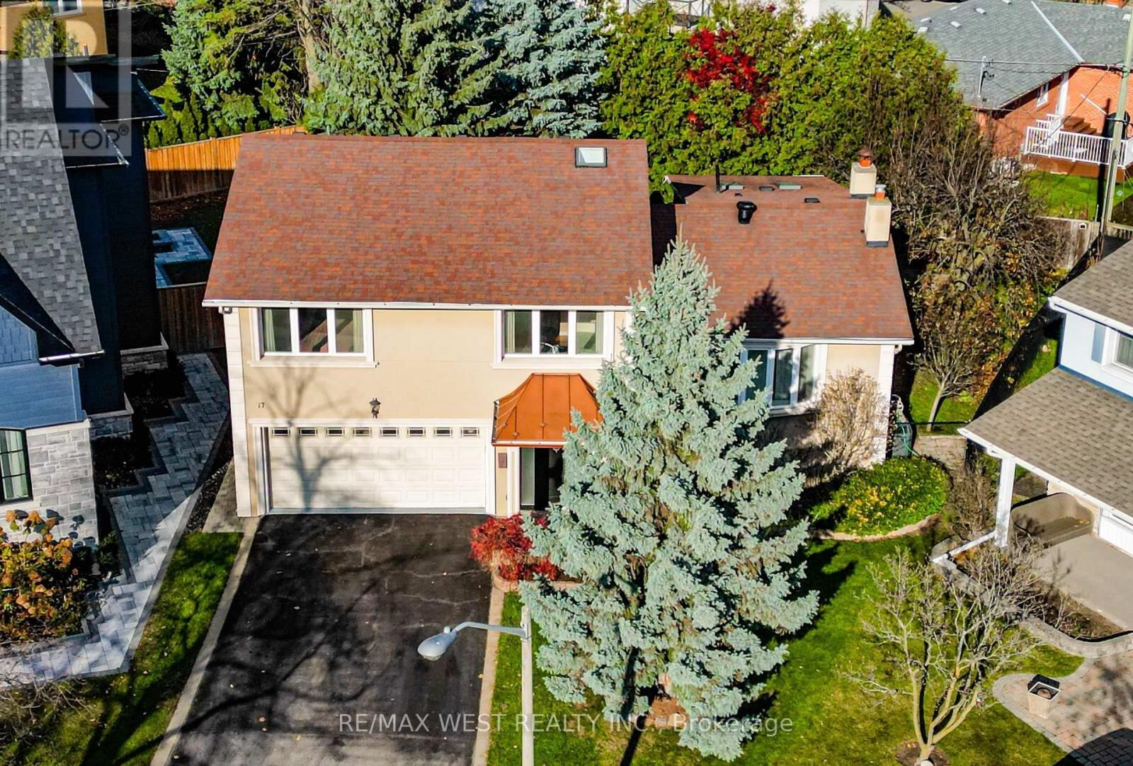 17 Clay Court, Toronto (Edenbridge-Humber Valley)