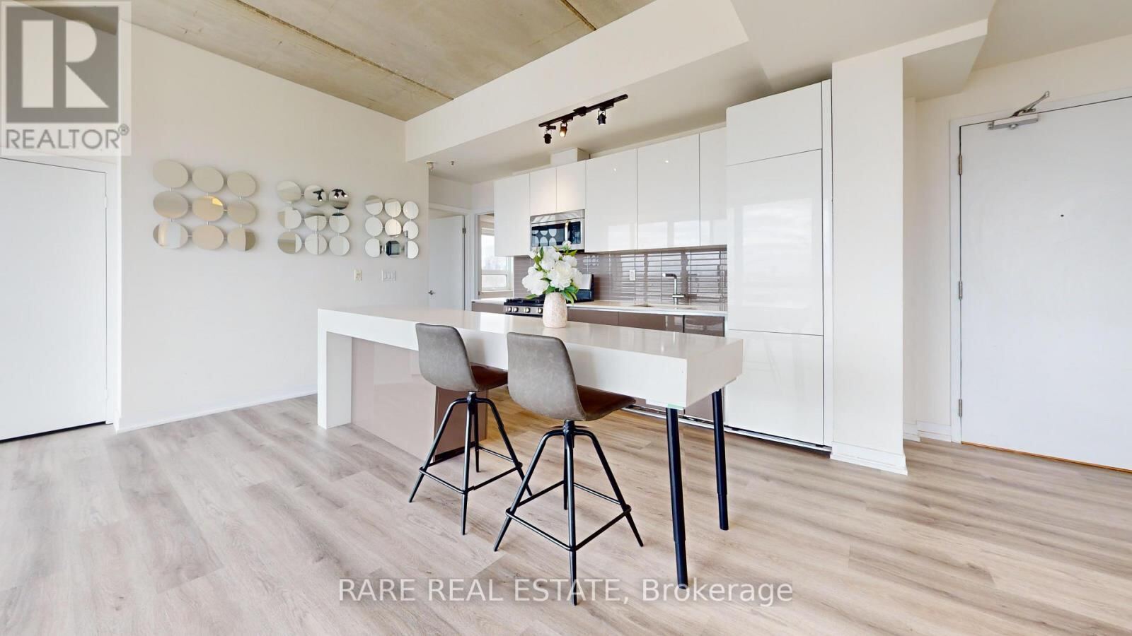 51 Lady Bank Road Unit 501, Toronto (Stonegate-Queensway)