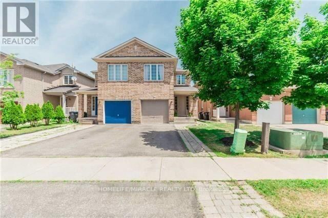 30 Lonestar Crescent, Brampton (Fletcher’s Meadow)