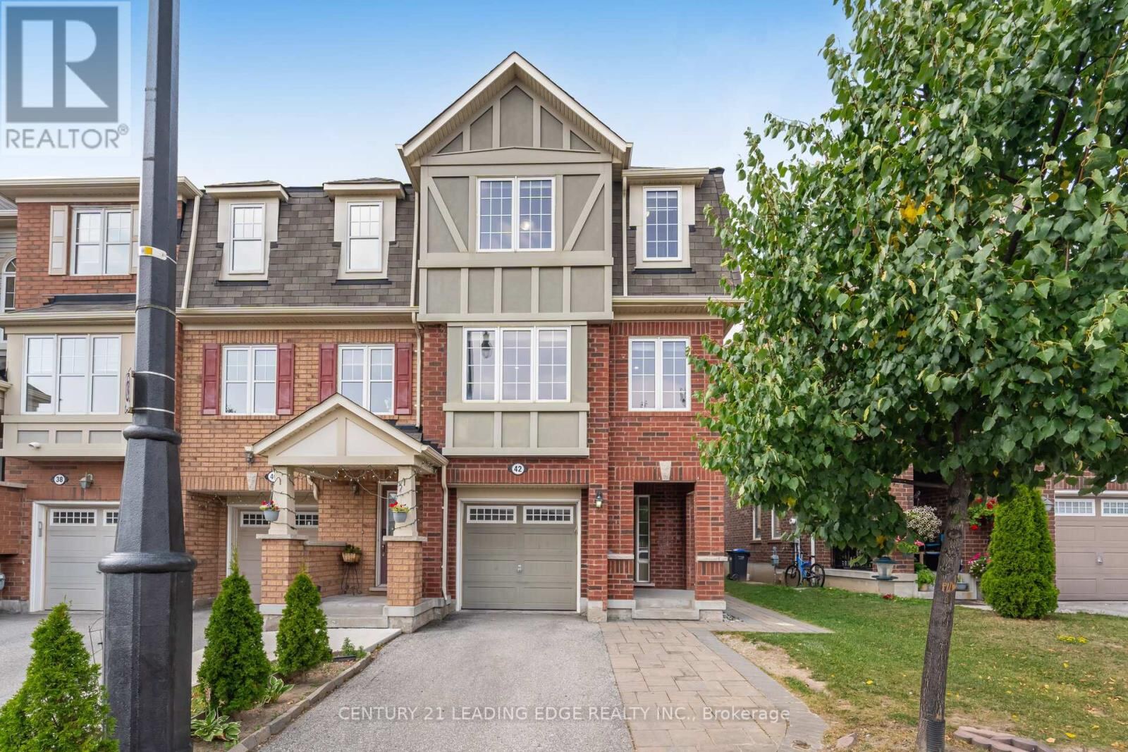 42 Memory Lane, Brampton (Northwest Brampton)