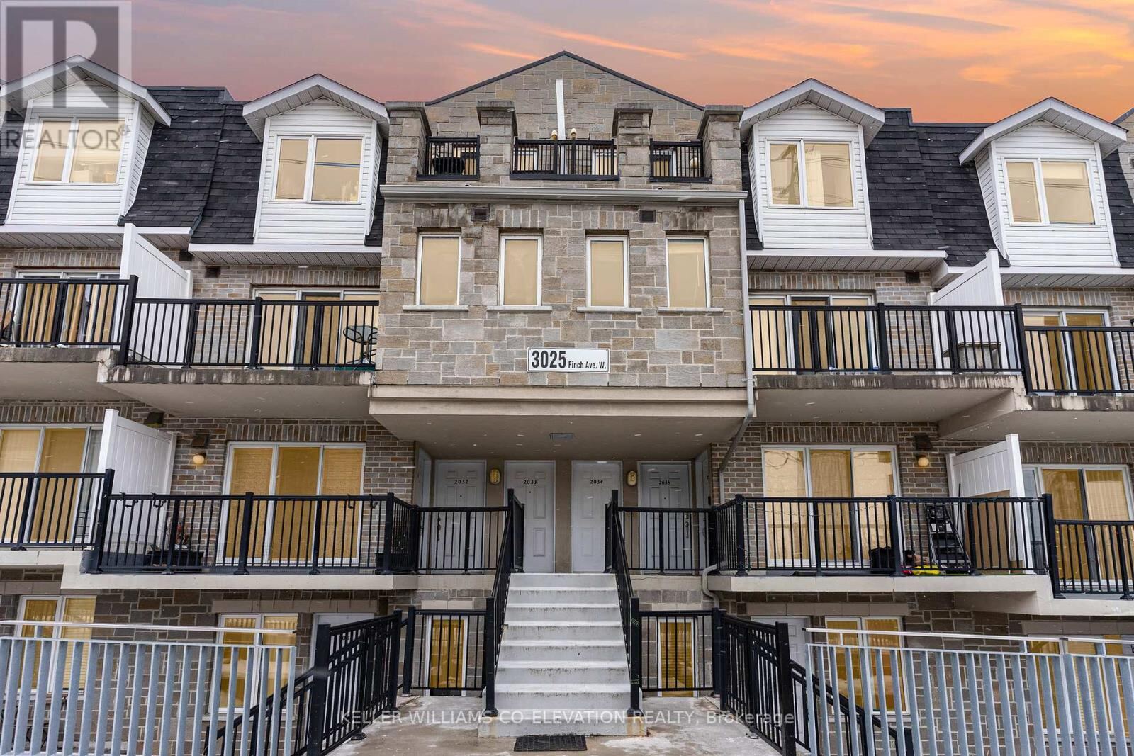 3025 Finch Avenue West Unit 2034, Toronto (Humbermede)