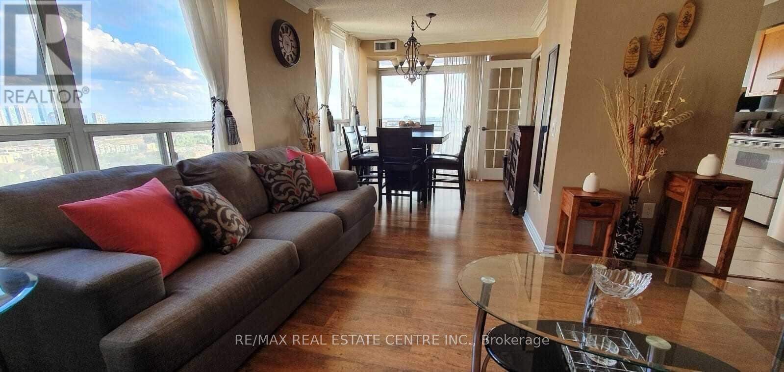 55 Strathaven Drive Unit 1205, Mississauga (Hurontario)