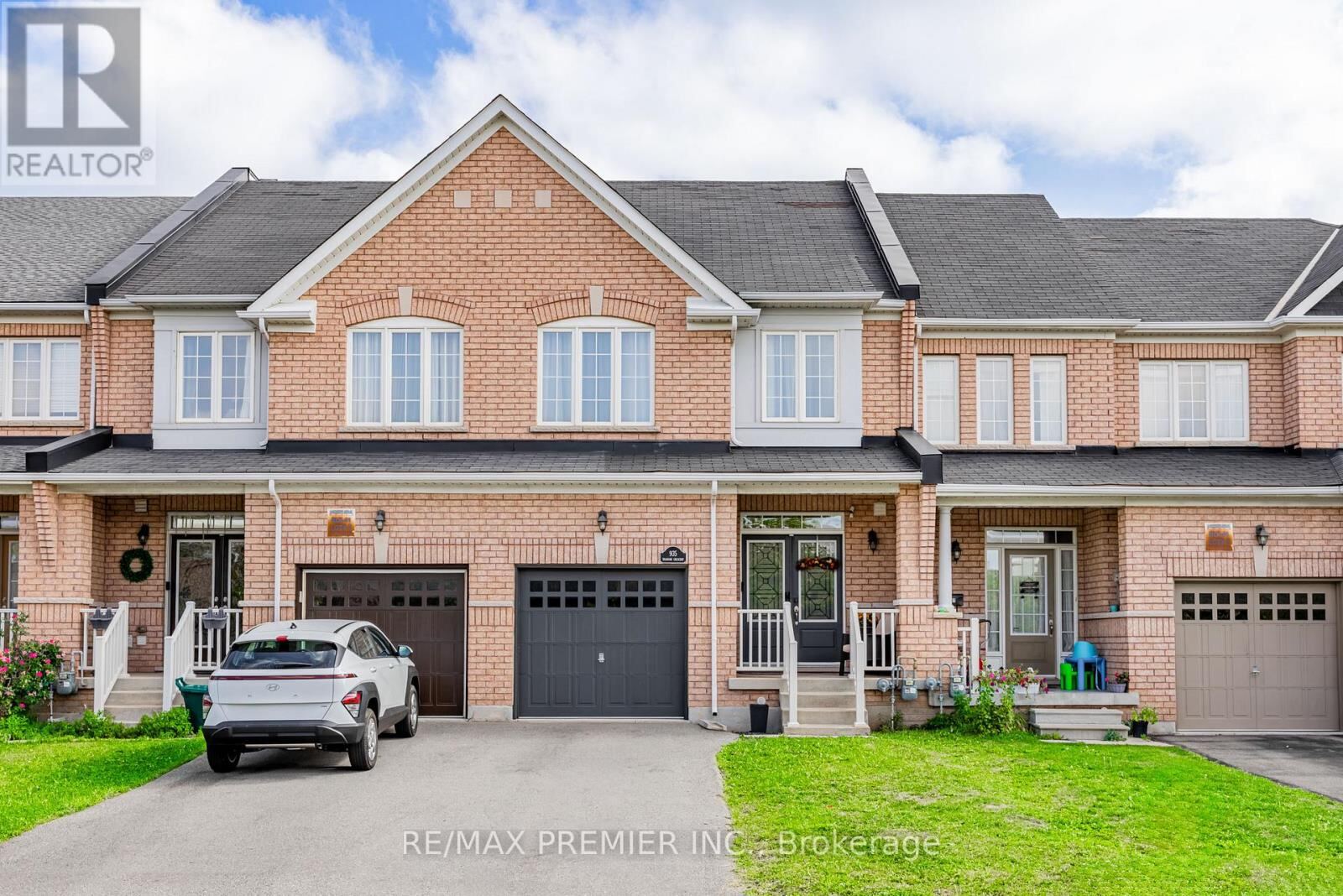 935 Transom Crescent, Milton (WI Willmott)