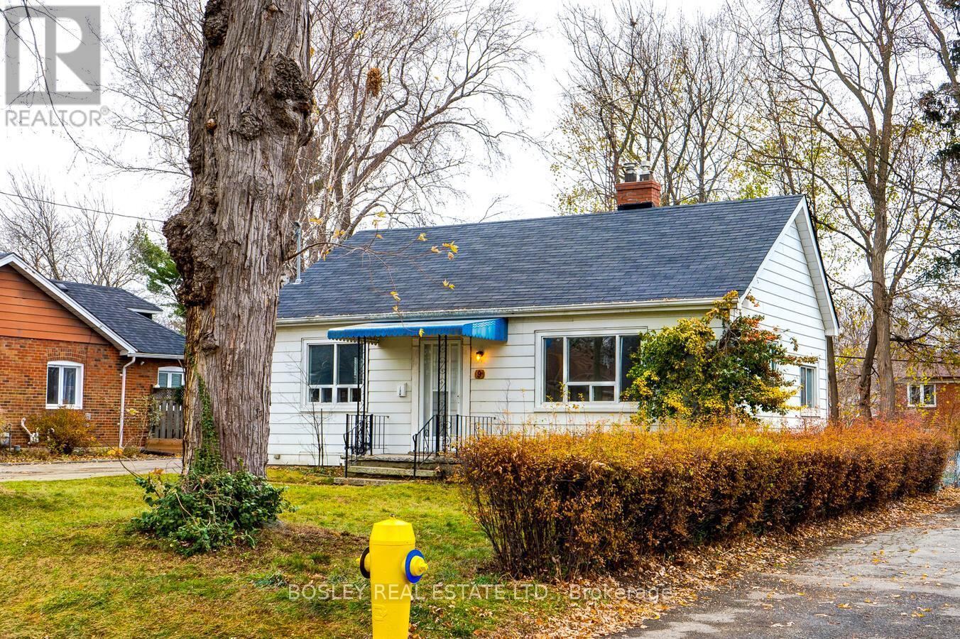 9 Thirty Eighth Street, Toronto (Long Branch)