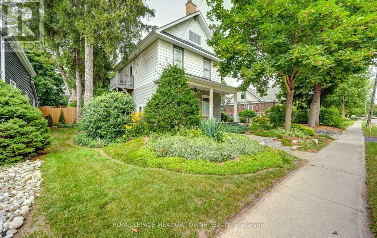 10 Union Street, Halton Hills (Georgetown)